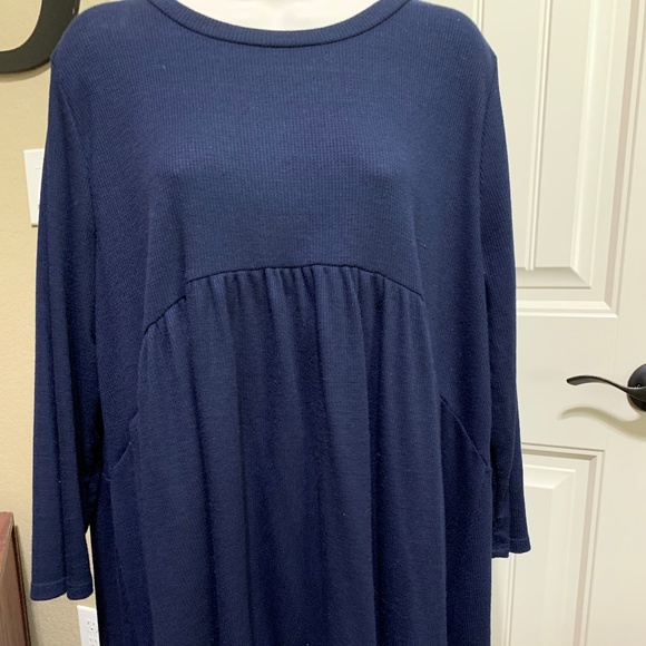 Tops - Babydoll Navy tunic top 2XL